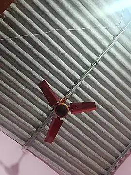 Snapshot of Cute-Swewty chatting on February 9, 4:33 pm Cute-Swewty online show from February 9, 4:33 pm