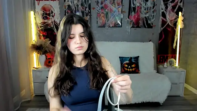 Snapshot of AnoraDark chatting on October 27, 12:42 pm AnoraDark online show from October 27, 12:42 pm