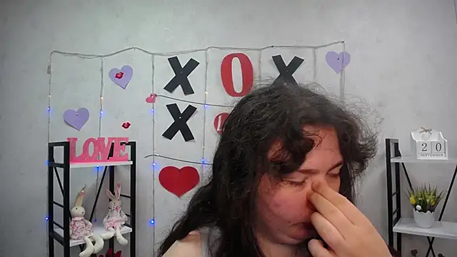 NeonilaLisova online show from September 20, 5:19 am