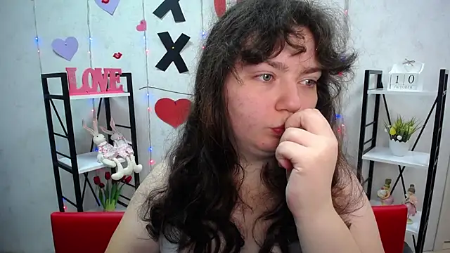 NeonilaLisova online show from October 11, 5:17 am