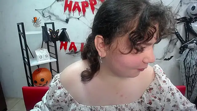 NeonilaLisova online show from November 10, 12:15 pm