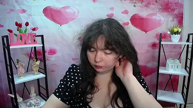 Snapshot of NeonilaLisova chatting on May 14, 5:14 am NeonilaLisova online show from May 14, 5:14 am