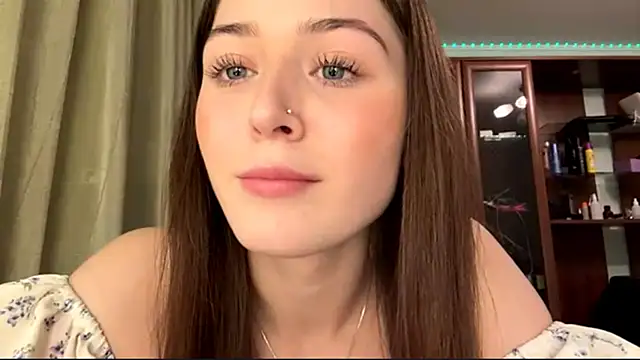 Adel strongwoman online show from December 5, 5:09 pm