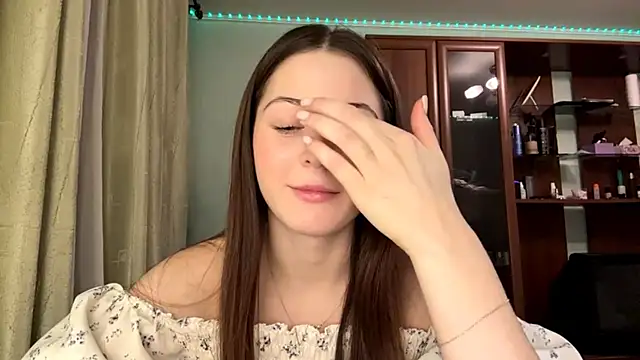 Adel strongwoman online show from December 19, 5:09 pm