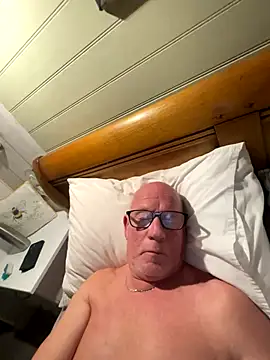 philefc online show from December 13, 10:26 pm