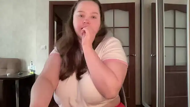 Snapshot of Alice898 chatting on October 13, 12:49 pm Alice898 online show from October 13, 12:49 pm