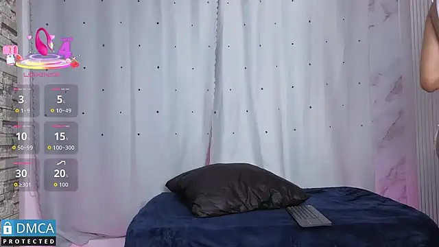 Clhoee  online show from October 25, 3:14 am