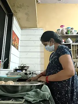 Snapshot of Gk_99999 chatting on January 8, 2:03 am Gk 99999 online show from January 8, 2:03 am