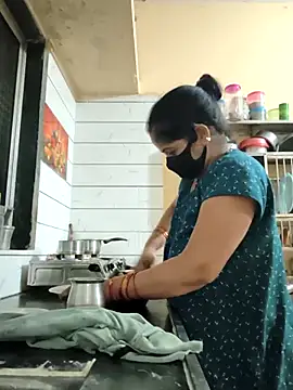 Snapshot of Gk_99999 chatting on February 24, 1:58 am Gk 99999 online show from February 24, 1:58 am