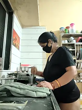 Snapshot of Gk_99999 chatting on March 11, 1:00 am Gk 99999 online show from March 11, 1:00 am