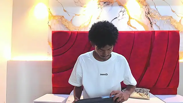 FYKMOR 1 online show from February 18, 7:54 pm