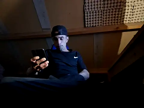 kompiee online show from October 1, 10:38 pm