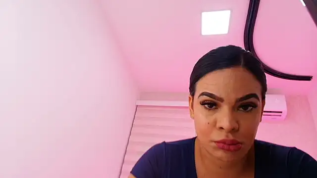 emma madi online show from November 4, 11:53 am