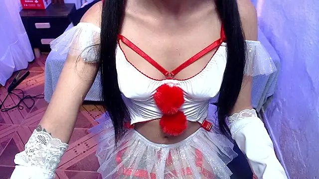 alaia blue online show from October 30, 3:57 pm