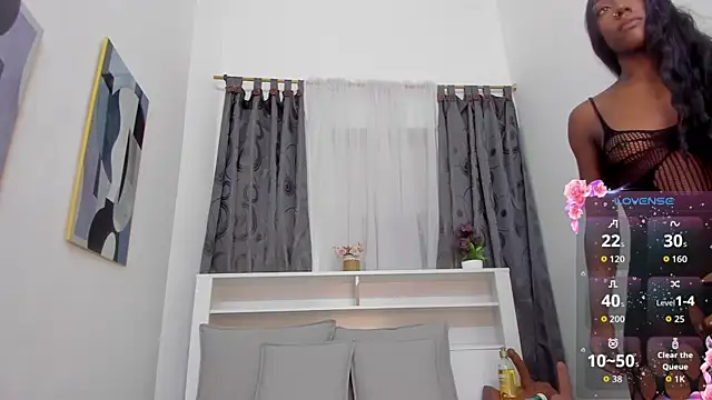 Snapshot of Mistt_Mia chatting on May 29, 6:28 pm Mistt Mia online show from May 29, 6:28 pm