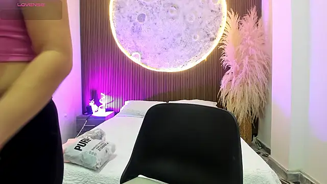 SamaraAnders  online show from February 6, 5:34 am