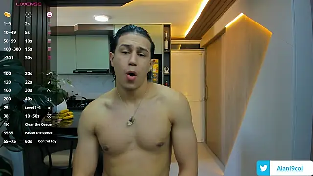 Snapshot of alan_nd_kevin chatting on September 21, 11:34 am alan nd kevin online show from September 21, 11:34 am