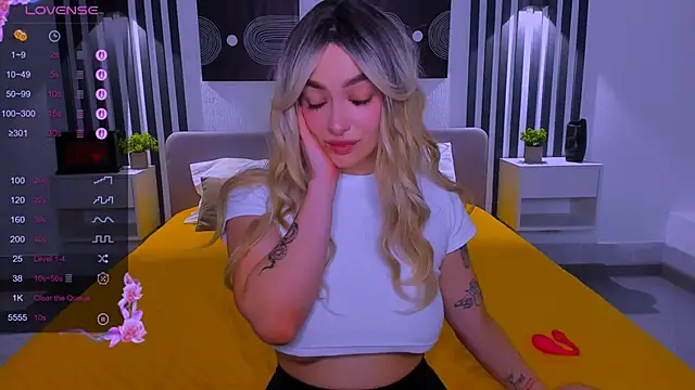 Emily Tylerr online show from March 2, 5:08 am