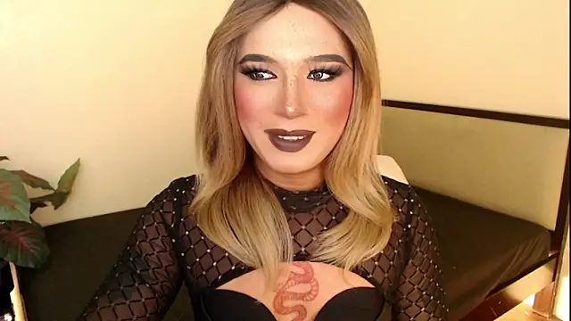 mslilly croft online show from December 18, 5:41 pm