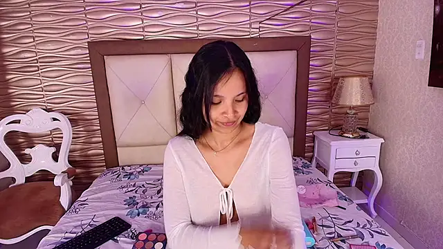 Snapshot of Miladiosa chatting on May 26, 12:12 pm Miladiosa online show from May 26, 12:12 pm