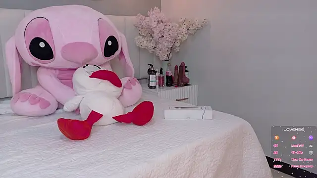 amy miller1 online show from February 17, 8:04 pm