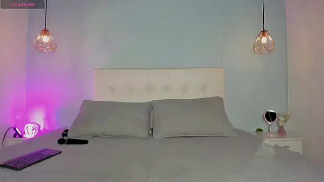 Anny mayyer online show from February 11, 2:00 pm