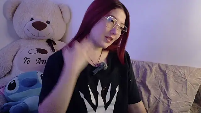 lunnaa  online show from November 29, 5:43 am