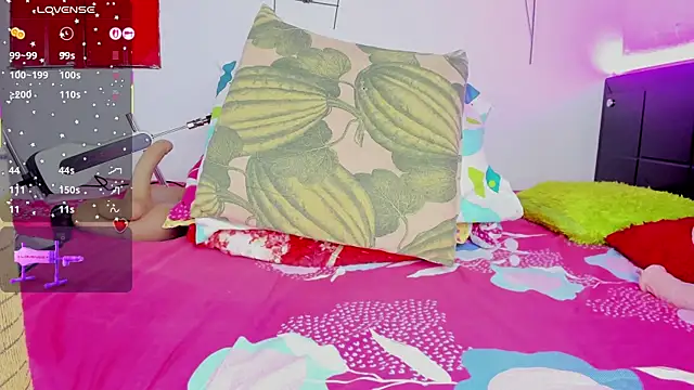 Snapshot of _DulceFuego chatting on July 2, 10:21 am DulceFuego online show from July 2, 10:21 am