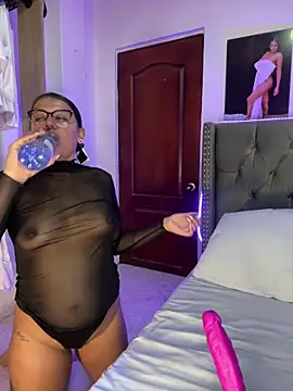 ema zoe online show from February 6, 12:04 am