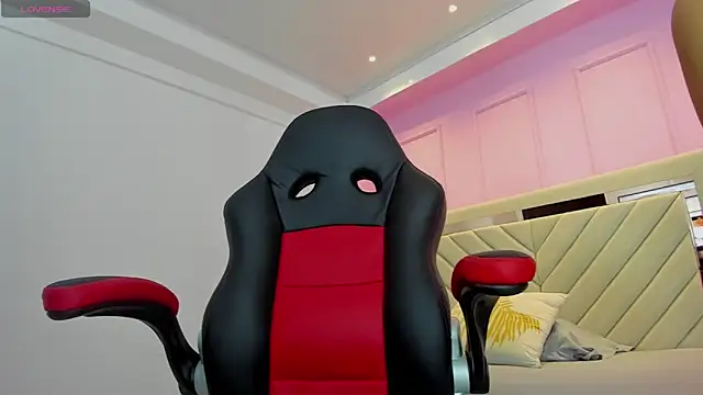 ALISSON BARKER online show from November 1, 12:18 pm