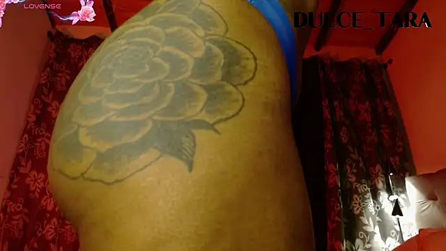 Snapshot of Dulce_Tara chatting on November 29, 11:52 pm Dulce Tara online show from November 29, 11:52 pm