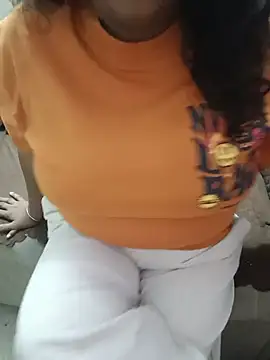 Snapshot of Bhabhiji1 chatting on May 17, 1:40 pm Bhabhiji1 online show from May 17, 1:40 pm