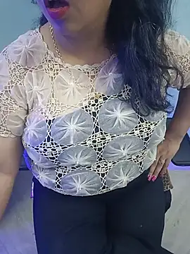 Snapshot of Bhabhiji1 chatting on May 31, 5:31 pm Bhabhiji1 online show from May 31, 5:31 pm