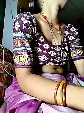 Snapshot of Sonam_pandeyji chatting on May 8, 3:28 pm Sonam pandeyji online show from May 8, 3:28 pm