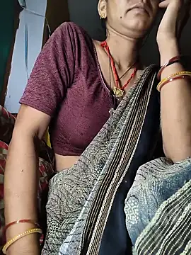 Snapshot of Sonam_pandeyji chatting on May 13, 11:22 pm Sonam pandeyji online show from May 13, 11:22 pm