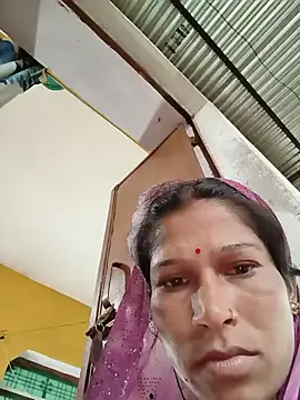 Snapshot of Sonam_pandeyji chatting on June 17, 12:13 am Sonam pandeyji online show from June 17, 12:13 am