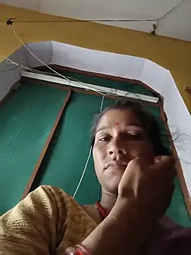 Snapshot of Sonam_pandeyji chatting on July 9, 3:27 pm Sonam pandeyji online show from July 9, 3:27 pm
