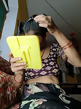 Snapshot of Sonam_pandeyji chatting on July 16, 4:46 pm Sonam pandeyji online show from July 16, 4:46 pm