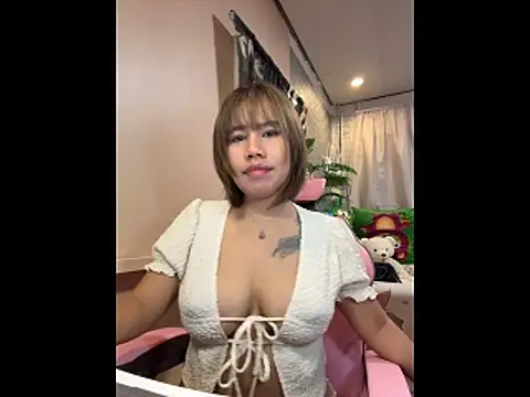 Kath C online show from December 16, 9:36 am