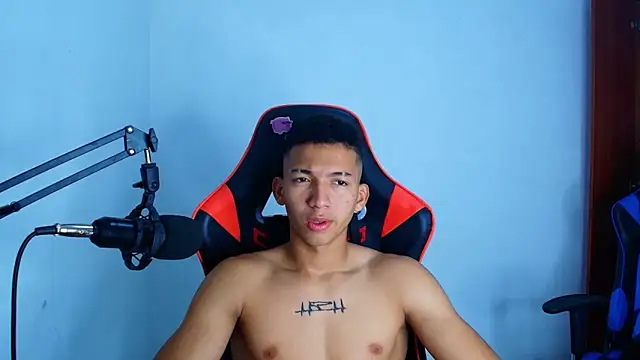 Snapshot of JuanchiT66 chatting on September 9, 6:13 am JuanchiT66 online show from September 9, 6:13 am