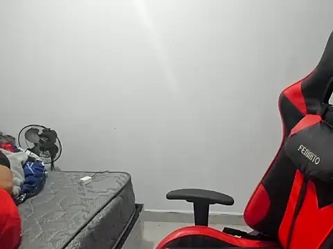 Snapshot of JuanchiT66 chatting on November 26, 4:35 am JuanchiT66 online show from November 26, 4:35 am