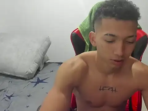 Snapshot of JuanchiT66 chatting on December 18, 6:41 am JuanchiT66 online show from December 18, 6:41 am