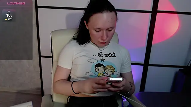 Snapshot of Katherine_reinhart chatting on September 15, 11:32 am Katherine reinhart online show from September 15, 11:32 am