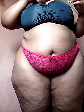 Snapshot of Babybigbutt chatting on November 16, 9:15 am Babybigbutt online show from November 16, 9:15 am