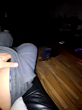 Snapshot of Dernetteman chatting on November 9, 9:46 pm Dernetteman online show from November 9, 9:46 pm