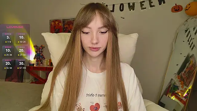 Lunainnk online show from November 2, 11:29 pm