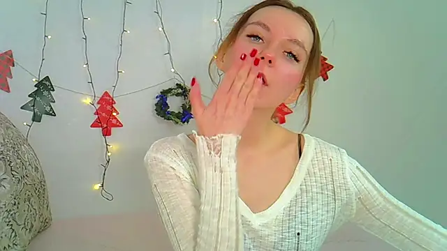 Little L1ss online show from December 16, 12:15 am