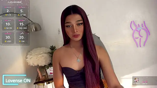 Snapshot of TrinityFucksYou chatting on October 25, 2:13 pm TrinityFucksYou online show from October 25, 2:13 pm