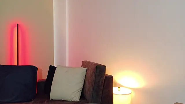 lizdevine online show from May 4, 1:29 pm