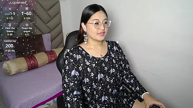 heluejamil online show from November 1, 12:40 pm